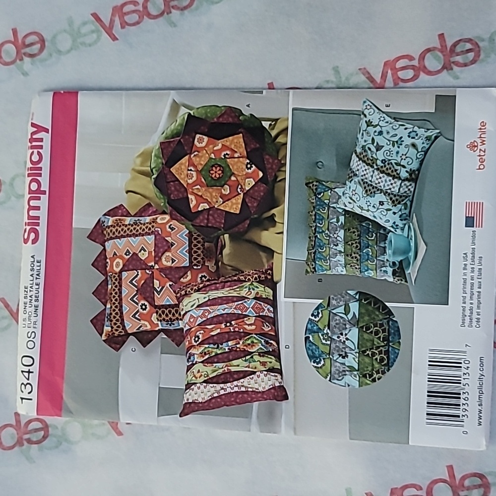 Simplicity Decorative Pillows Sewing Pattern 1340 Uncut 2015